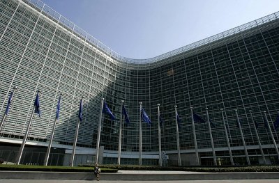 Европейската комисия прие днес последните две оперативни програми за България на стойност 2.8 милиарда евро