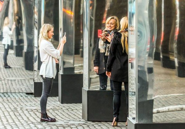 Новият бляскаво-огледален вид на Covent Garden