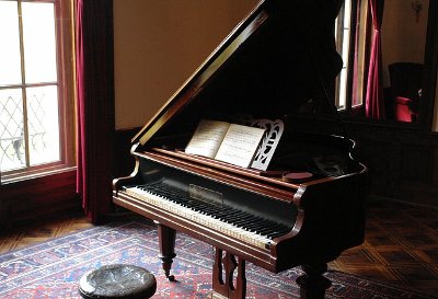 Топ 10 най-скъпи пиана на света