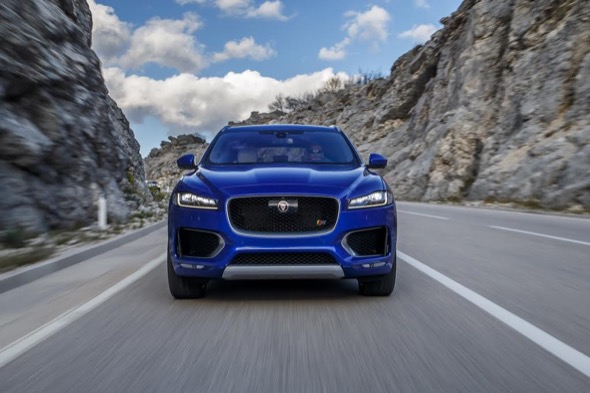 “Умният” F-PACE е най-търсеният автомобил на JAGUAR