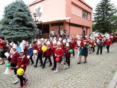 Решението на демографската криза Решението на демографската криза